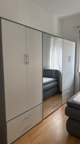 Fast neuer kleiderschrank - fast,